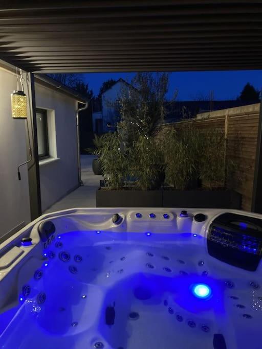 Spa & Serenite, Aux Portes De Disney Et De Paris Villiers-sur-Morin Exteriör bild